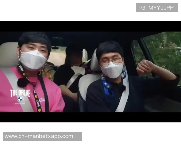 老队友重聚德米凯利斯与马斯切拉诺在迈阿密国际温情合影